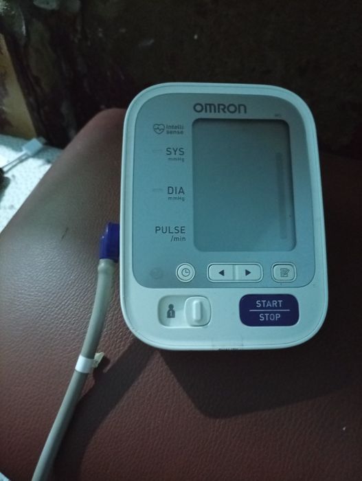 Tensiometru omron