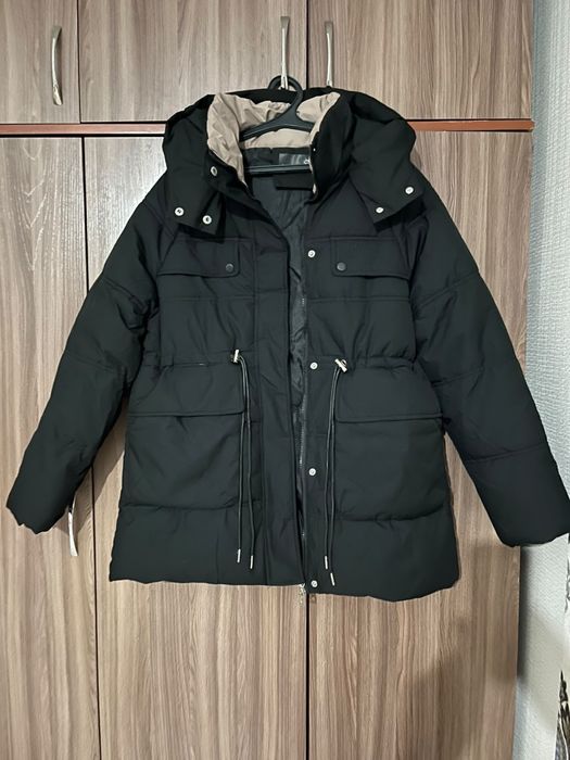 Продам куртку новую