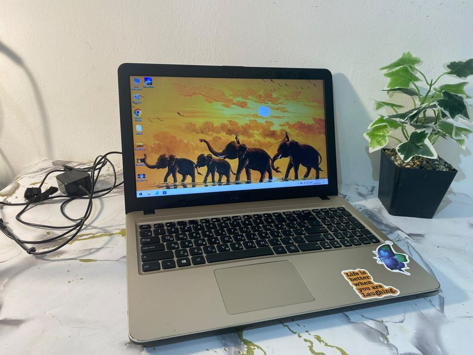 ASUS Sonicmaster intel core N4000