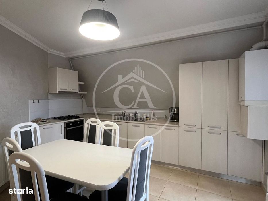 Apartament de închiriat cu 4 camere în zona centrală, Oradea