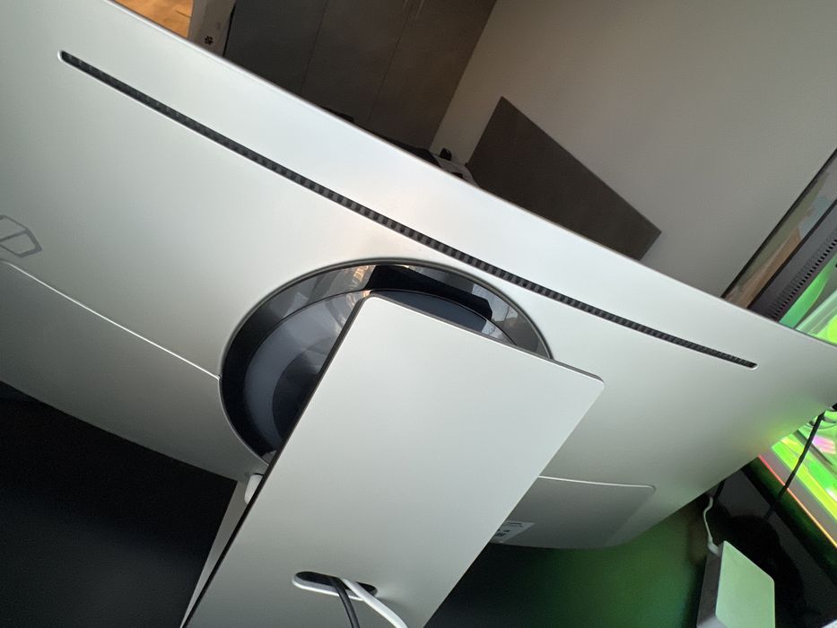 ГАРАНЦИОНЕН Гейминг монитор Samsung - Odyssey G8, 34'', 175Hz, 0.1ms, OLED, Curved
