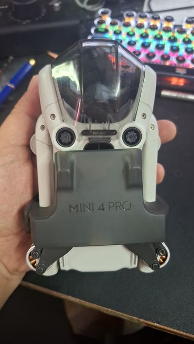 Дрон DJI mini 4 pro