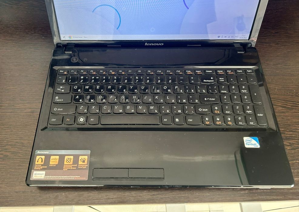 Ноутбук Ленова в идеальном состоянии