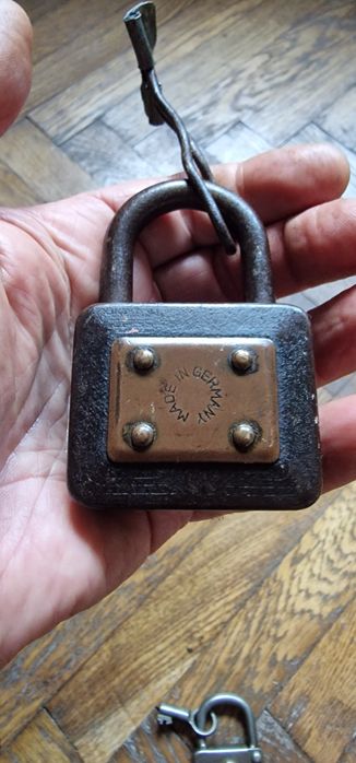 Lacate vechi de colectie