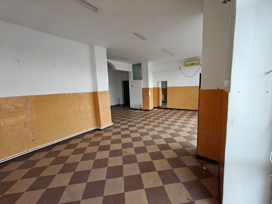 Spatiu comercial de închiriat