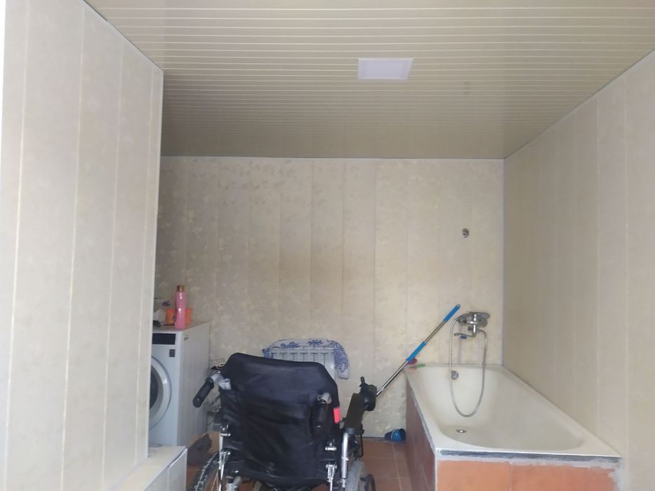 Tinchlik metroda qizlaga xazaykali uy ijaraga beriladi