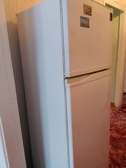 Продам холодильник