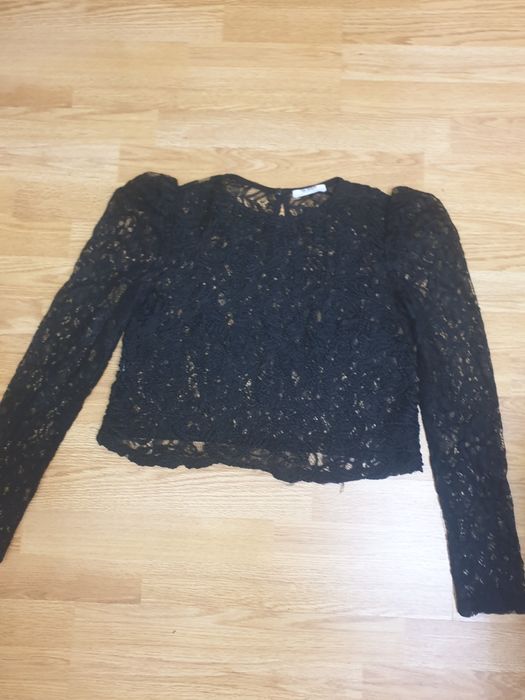 Bluza din dantelă
