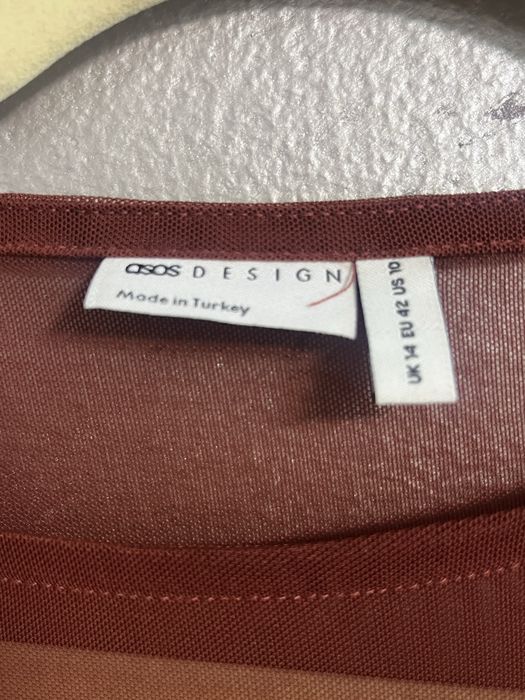 Body Asos maro.