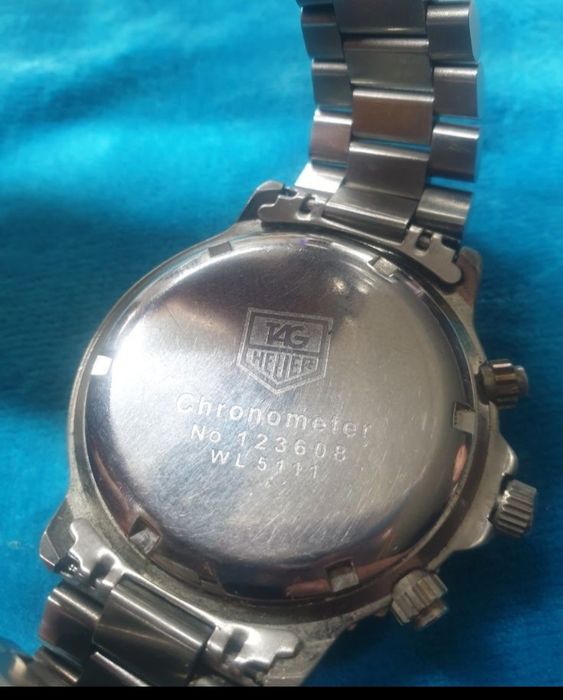 Vând ceasuri Tag Hauer