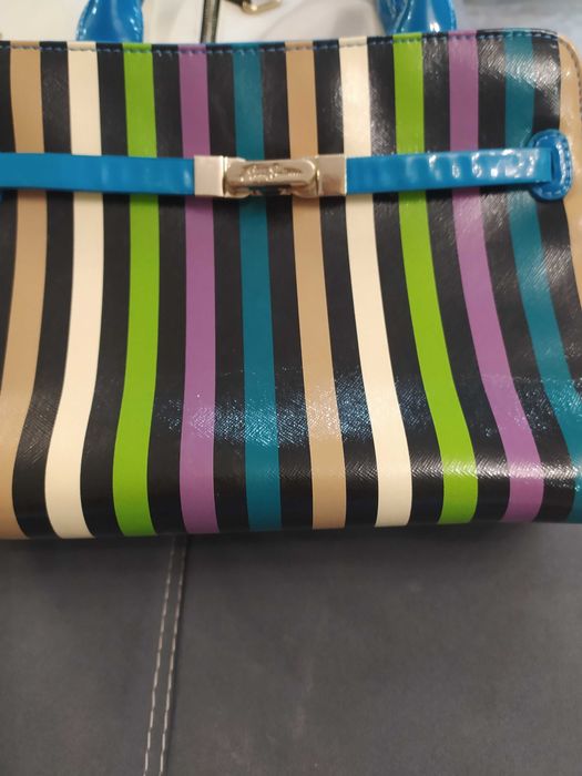 Сумочка женская продам