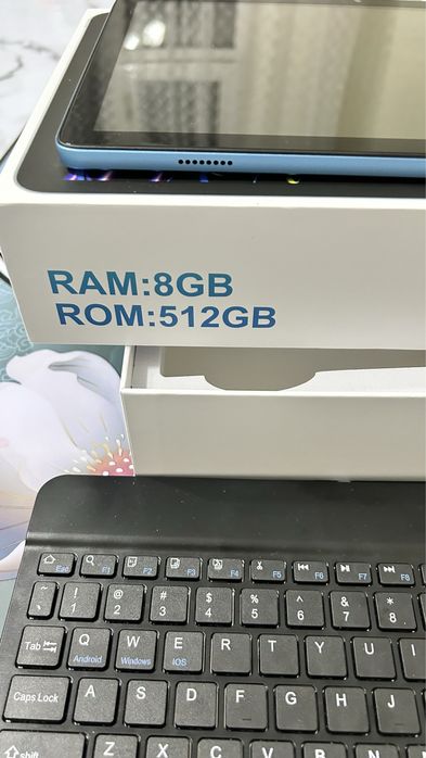 Планшет в комплекте