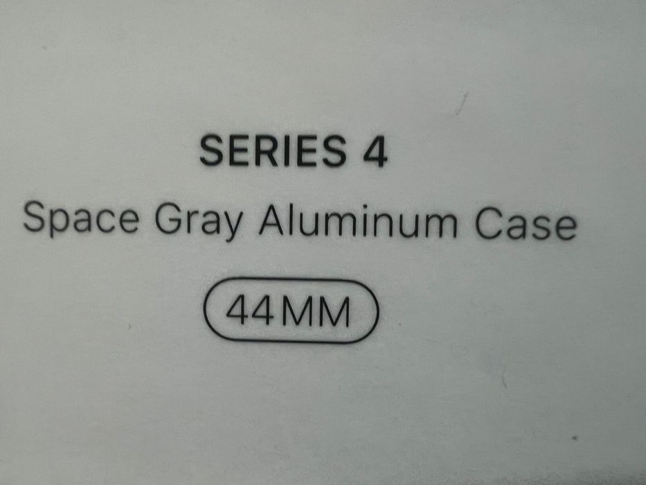 Продам Apple Watch 4, 44mm