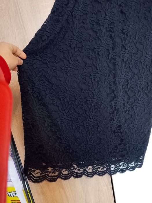 Страхотна рокля в тъмно синя дантела ХХЛ