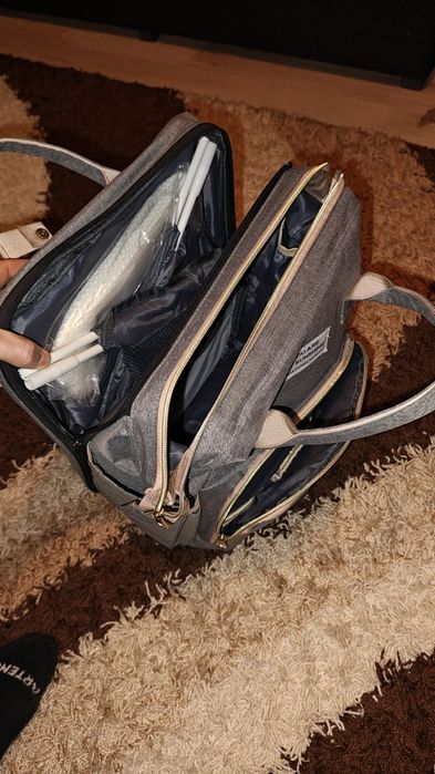 Geanta-Rucsac pentru bebelusi cu saltea pentru schimbat scutecele