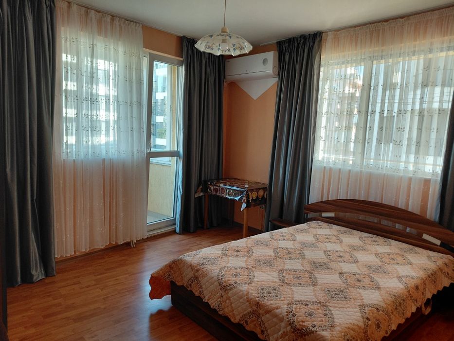 Под наем Тристаен Левски–В