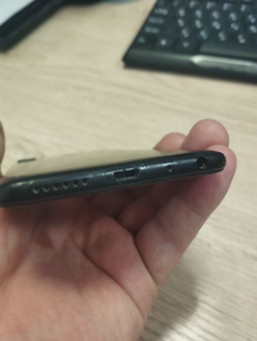 Продается телефон REDMI NOT 5