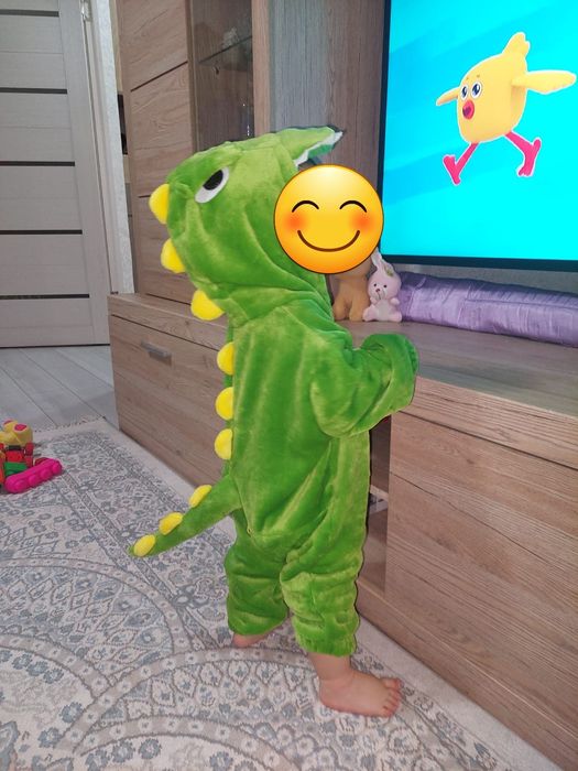 Продам костюм детский