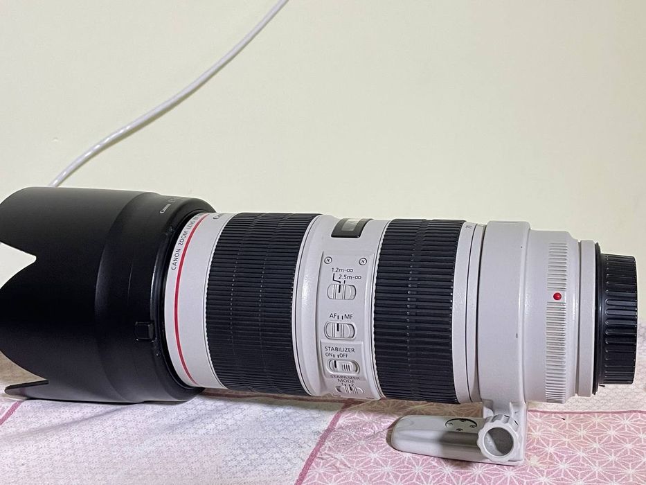 Obektiv Canon 70x200 holati zur