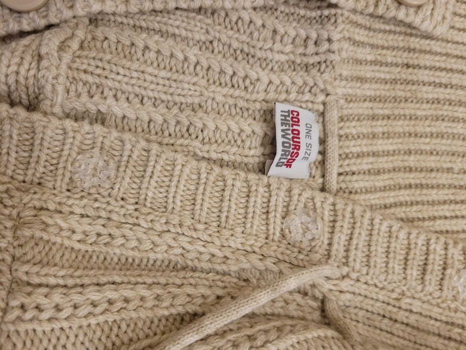 Vand cardigan fara maneci de lana