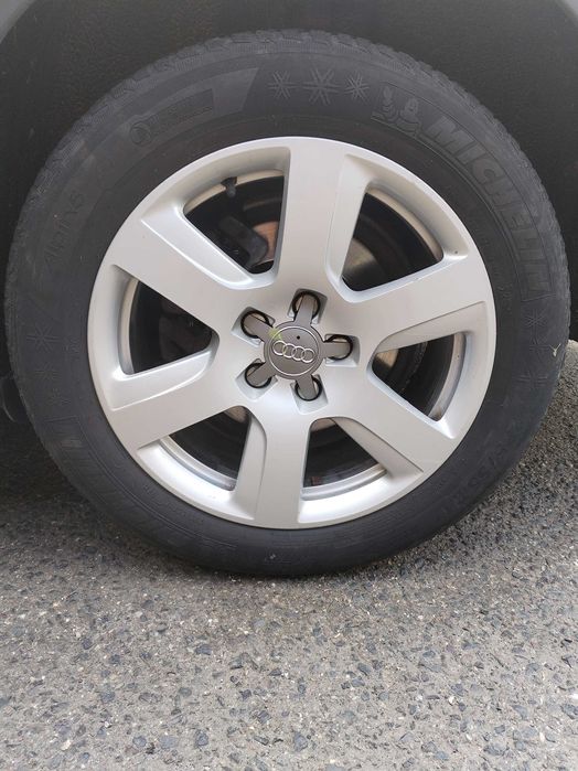Vînd jante Audi originale