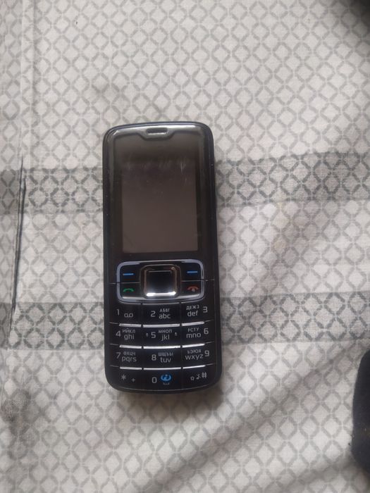 Кнопочный телефон Nokia