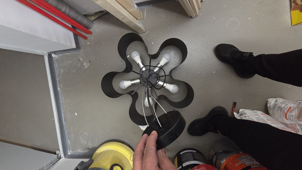 Lampa 5 becuri in forma de floare