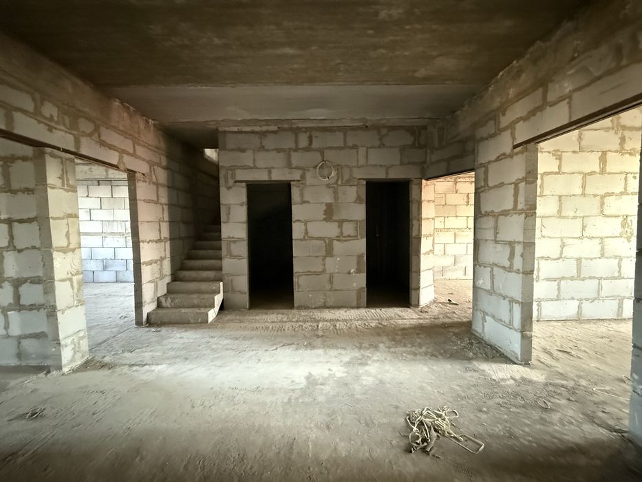 4 комн/ 9 и 10 этаж ( 225 квм) Юнусабад-9 ЖК Комфорт Хаус