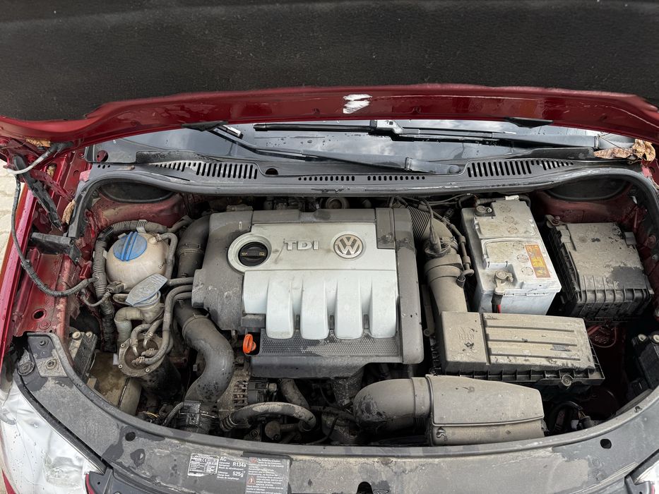 Volkswagen cross touran