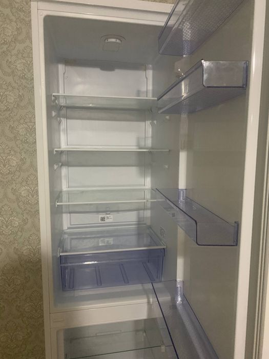 Продаю холодильник beko