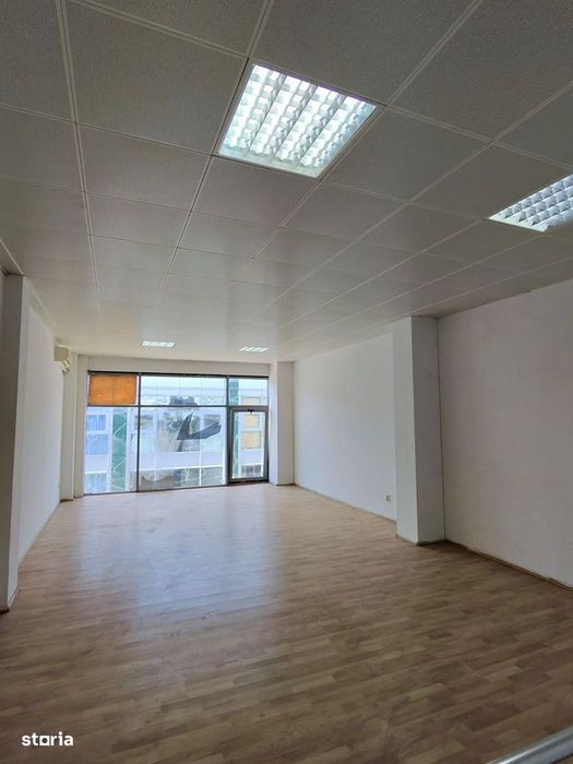 Spatiu Birouri si Depozitare Voluntari Centru Comercial - Centura -Hal