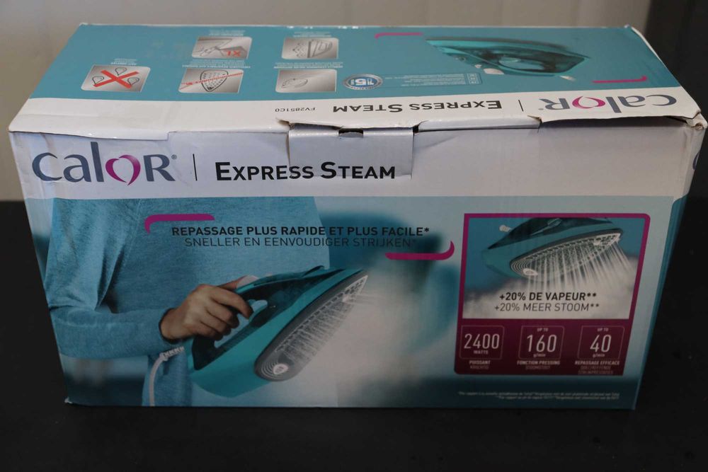 Парна ютия Calor Express FV2851C0, 2400W, парен удар 160г, ПРОМОЦИЯ!