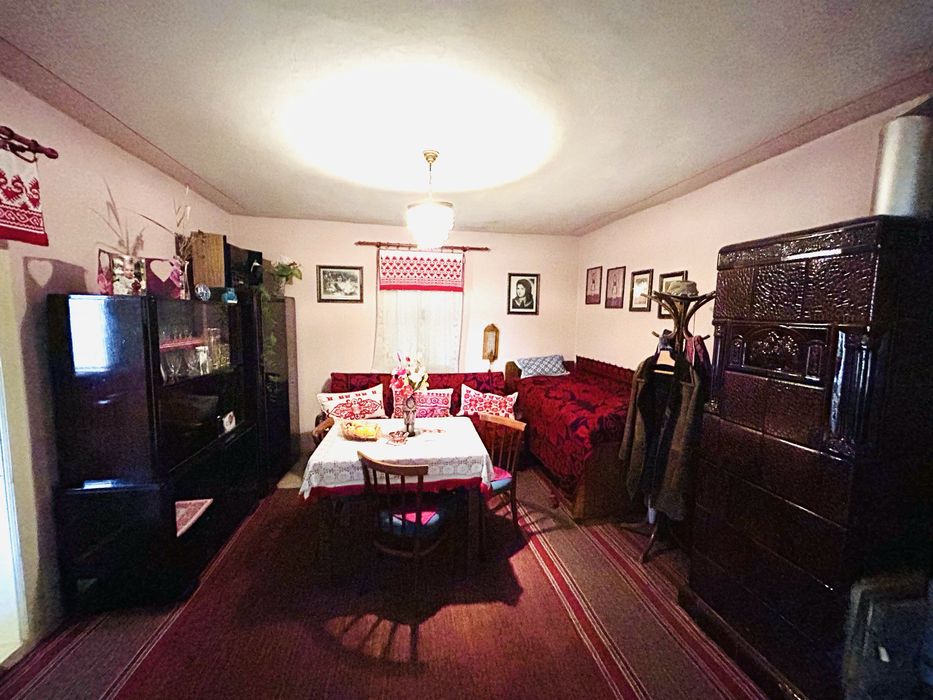 Casă cu teren de 891 mp de vânzare în satul Moldovenești, jud. Cluj