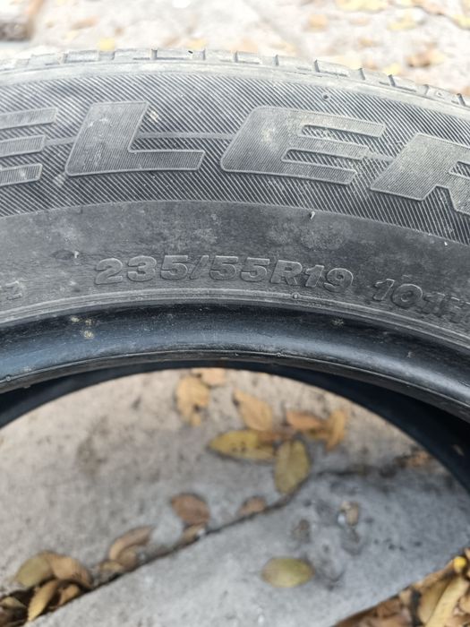 Шины б/у 245/55/19 235/55/19