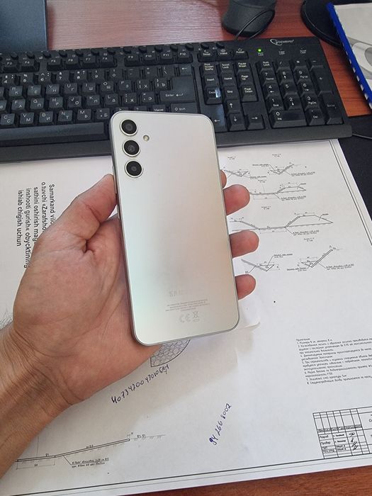 Samsung A34 5G 8/256gb ideal ochilmagan usta kurmagan aybi yuq tozza