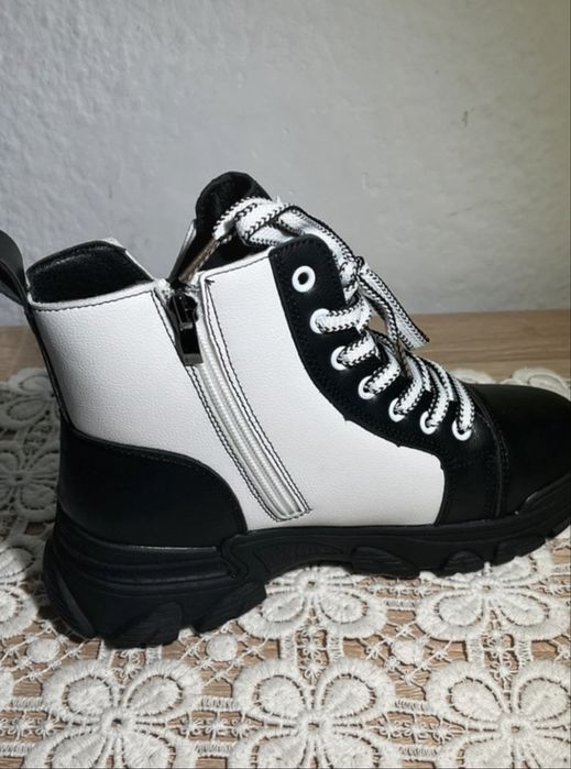 Ghete de dama scurte si elegante