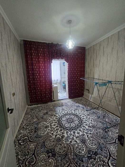 Srochna Arenda Sergeli-8A da 4 xona Balkon 2*6 Hamma jihozlari bor.