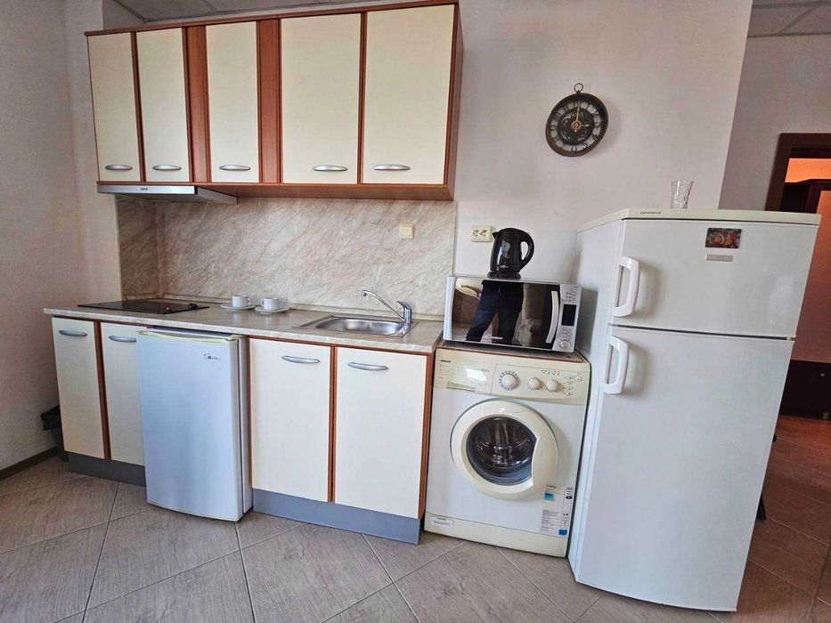 Продава се Тристаен апартамент в к.к. Слънчев бряг - 77 кв.м за 586 €/кв.м - Снимка #16