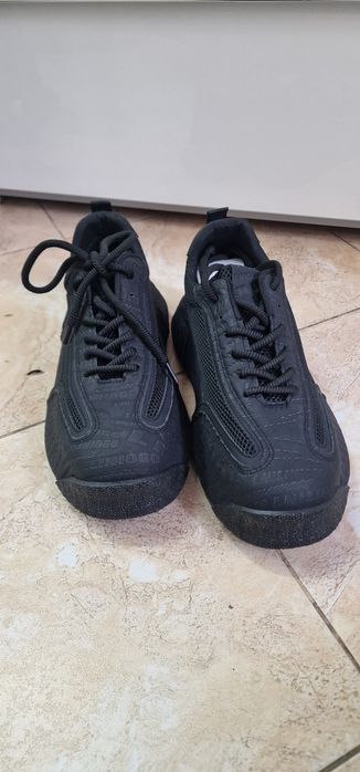 Дизайнерски  мъжки  обувки от кожа и плат