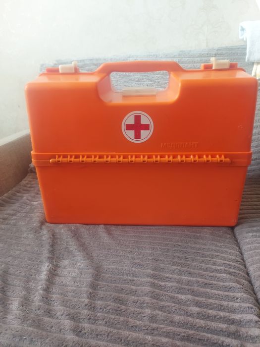 Чемодан медицинский скорой помощи