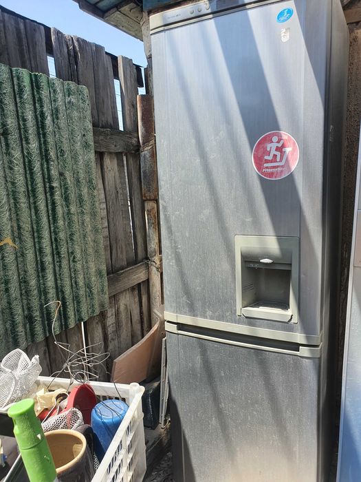 Срочно продам Холодильник