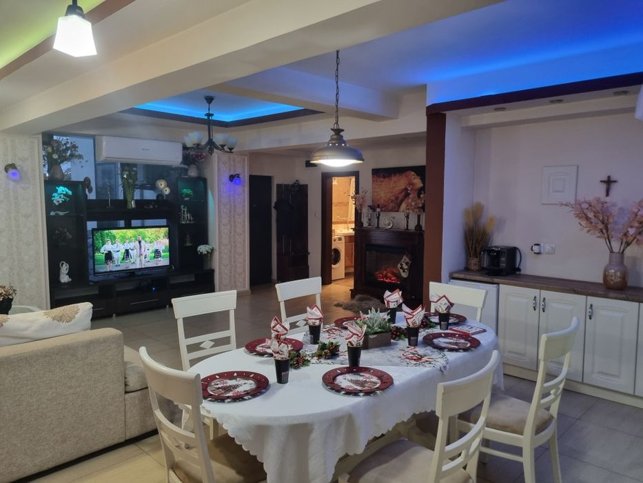 Cazare lux apartament  3 camere central