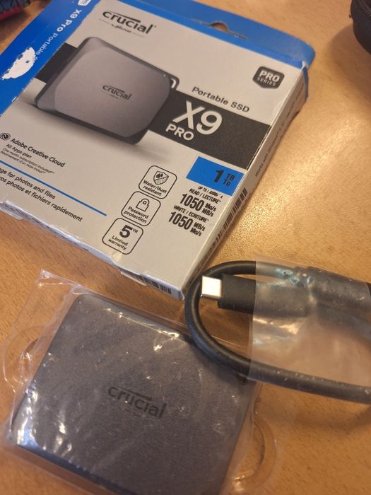 Външна SSD памет 1TB