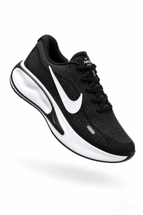 Беговые кроссовки Nike Journey Run, размеры от 40 до 45.