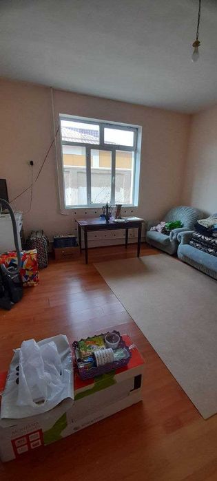 Уч тепа шахрида 2010 йил 5 хонали Котедж сотилади