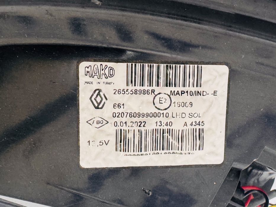 Stop stanga led Renault Megane 4  sedan cod 265558986R