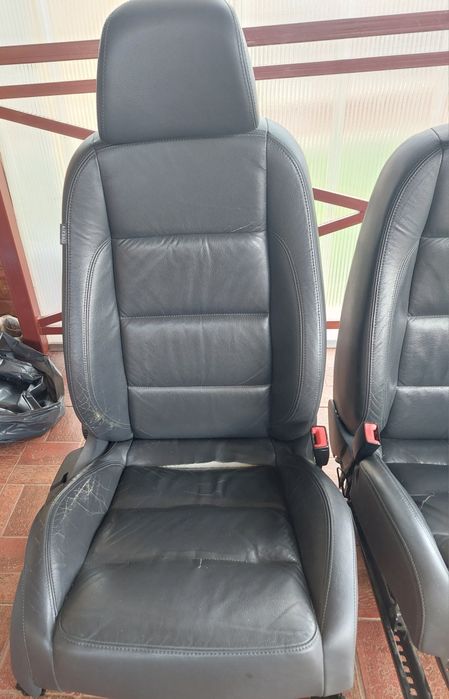 Set Scaune față sport GT piele VW Golf 5 / Golf 6 - Încălzire + Lombar electric