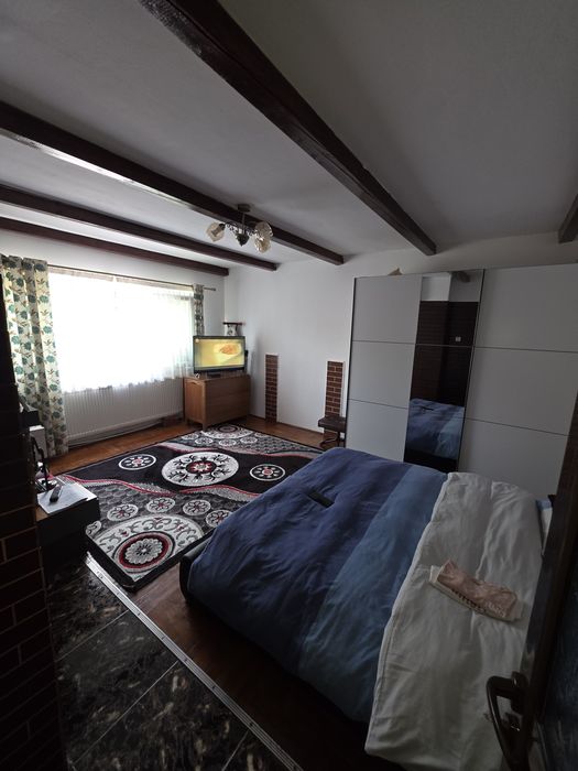 Vând apartament în zemes