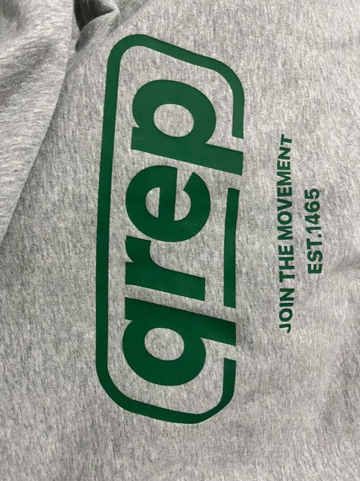 Продам кофту казак репаблик