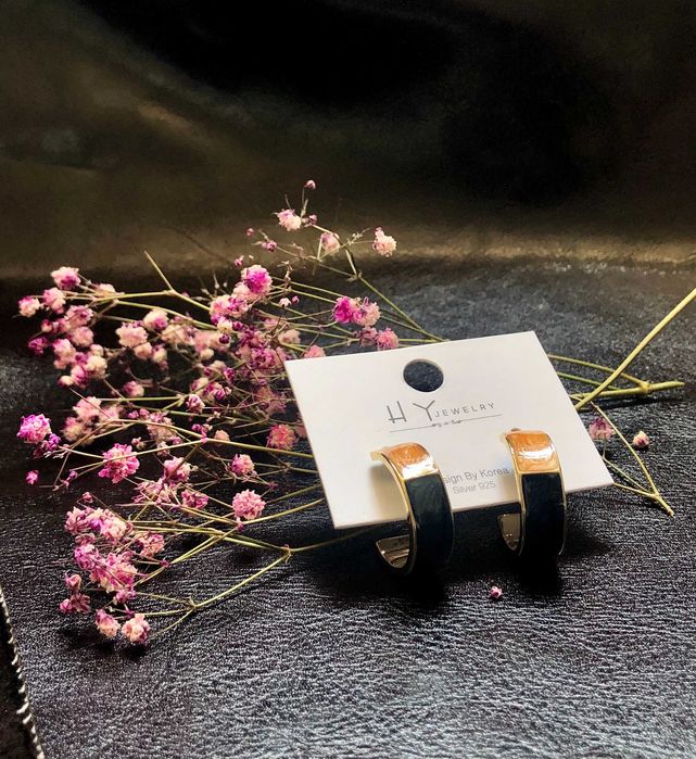 Различни видове декоративни обеци